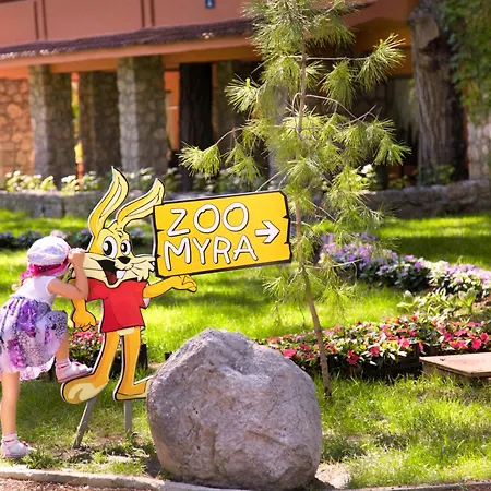 Marti Myra Τεκίροβα